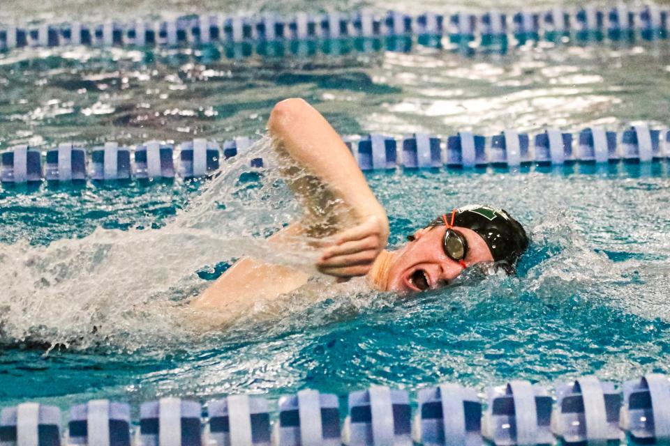 Porter Aardema swims the 500-yard freestyle.