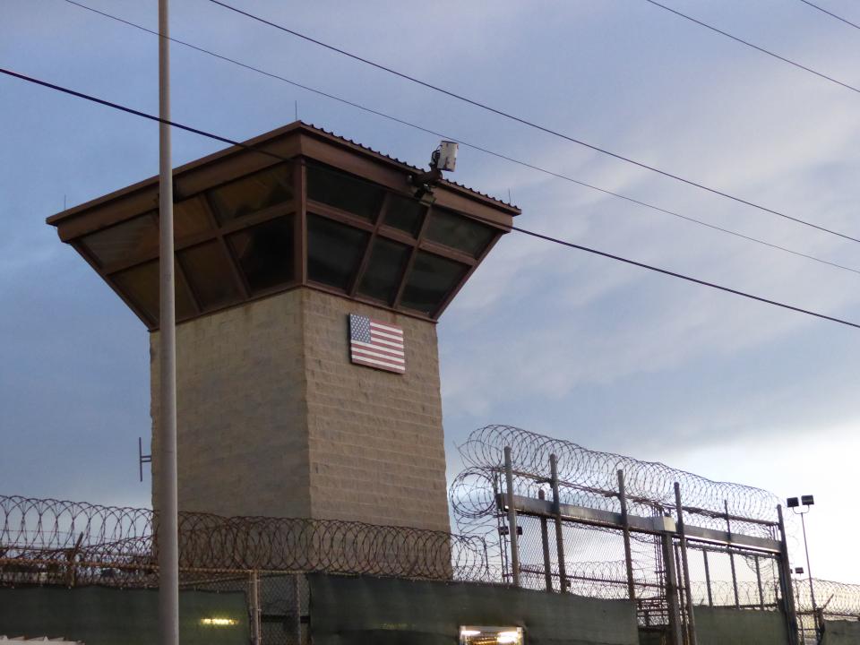 Ingesamt sollen 770 Männer und Jungen in Guantánamo eingesessen haben. (Foto: SYLVIE LANTEAUME/AFP/Getty Images)