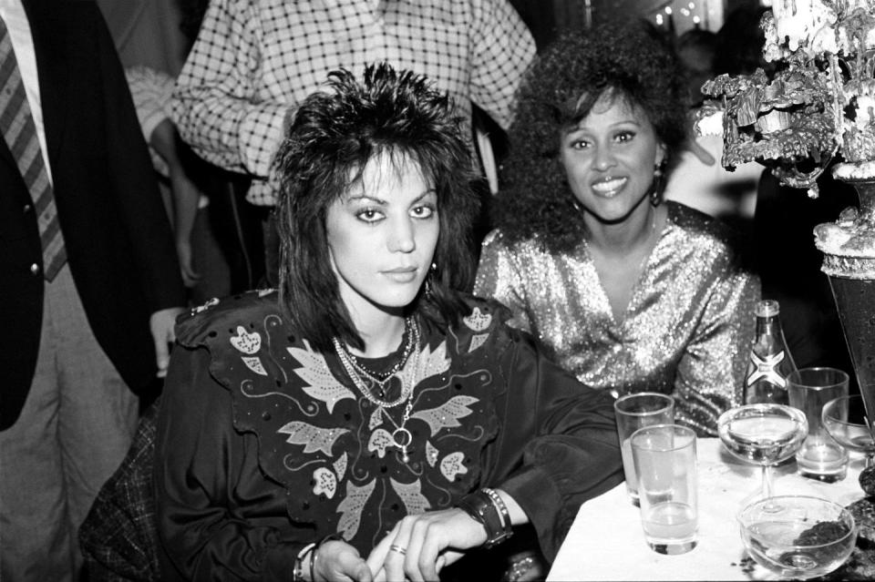 Joan Jett‘s Western Top and Darlene Love‘s Metallic Dress, 1985