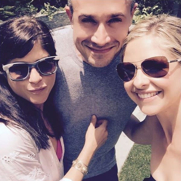 Sarah Michelle Gellar's Sheer Bra Has Us Gasping for Air - Yahoo Sports