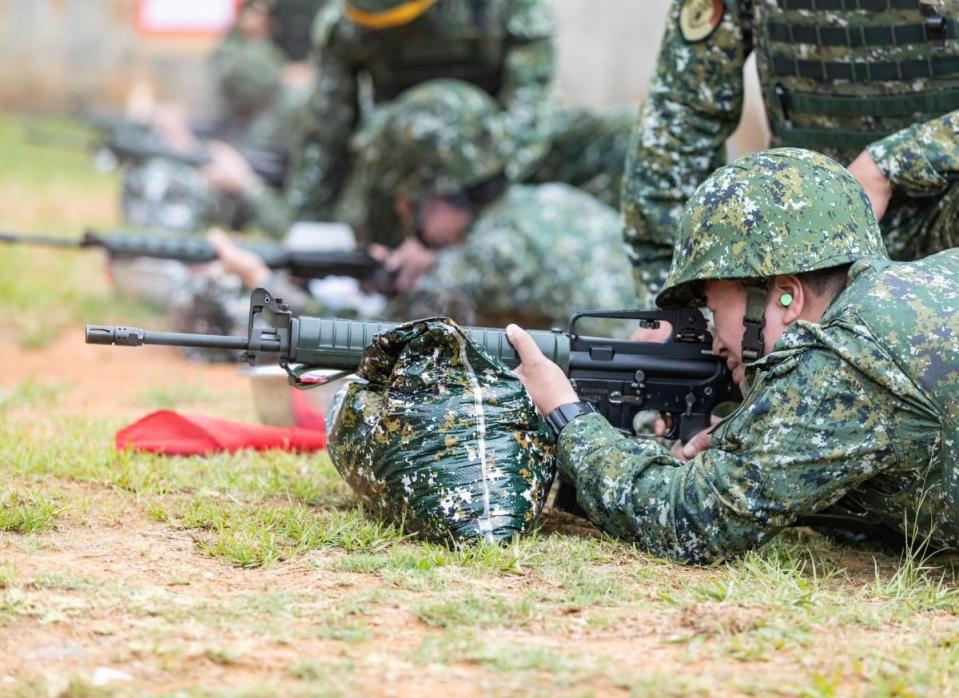 兵役恢復一年役期，如何編裝、訓練備受關注。（圖：資料照）