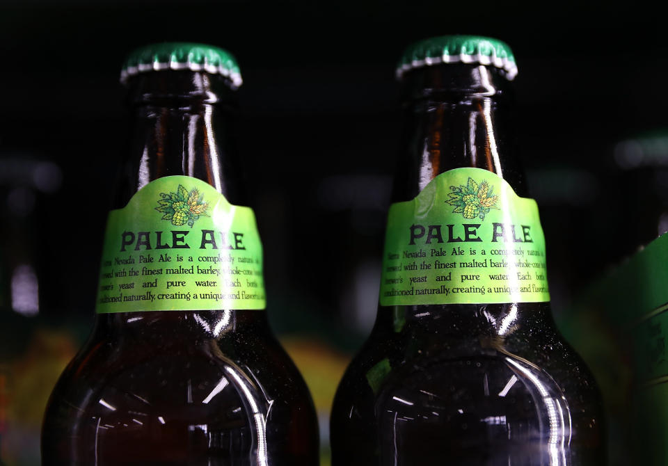 <strong>Flavor:</strong>&nbsp;In the U.K., this brew has a strong malty and woody flavor. In the U.S., the hops are ramped up during brewing, making it a hoppy&nbsp;beer (but not as hoppy as an IPA).<br /><br /><strong>Color:</strong> Pale gold to amber.<br /><br /><strong>Strength:</strong> 4-7 percent ABV<br /><br /><strong>Fun Fact:</strong>&nbsp;They've <a href="https://www.anchorbrewing.com/blog/the-tale-of-pale-ale/" target="_blank">been brewed since 1642</a>,&nbsp;when&nbsp;coke was first&nbsp;used as a form of fuel to roast malt. Coke (not to be confused with the brand of soda) is a fuel with few impurities, made from coal.