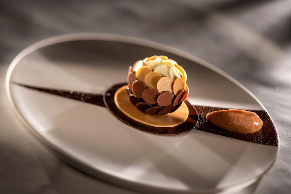 The Spectrum of Chocolate at Victoria & Albert's is an an ombré delight featuring specialty sourced chocolates with accents of vanilla, Champagne and Grand Marnier.