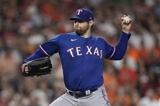 Texas Rangers opened their series with Houston Astros with a win