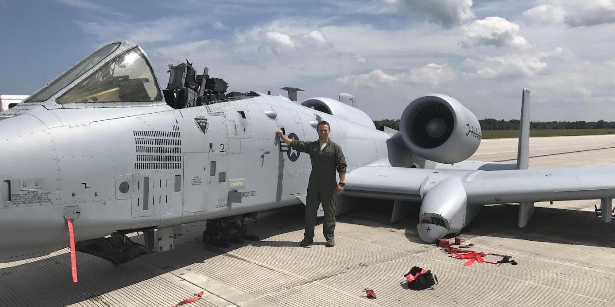 Air Force A-10 Thunderbolt Warthog emergency landing