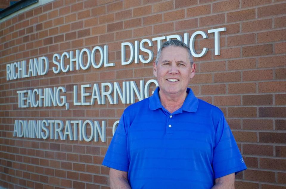 After a 30-year career with the Richland School District, executive director of information technology Mike Leseberg is retiring. In 1994, he was hired on as the district’s first computer technician.