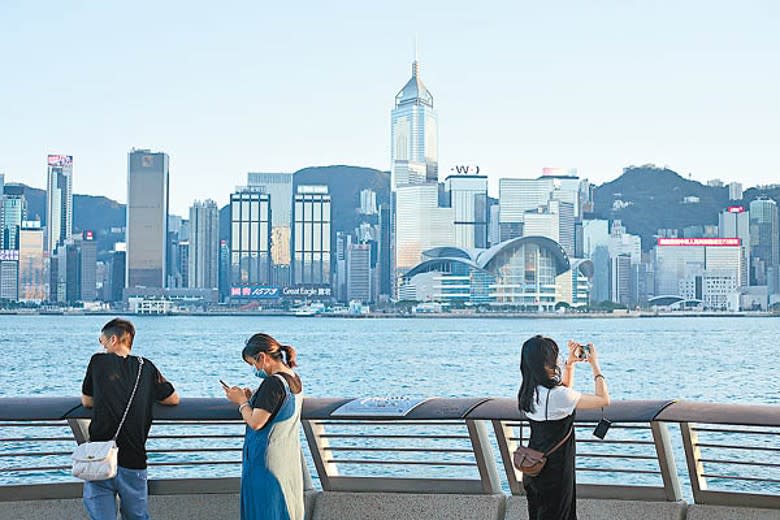 港營商風險升 排名輸星