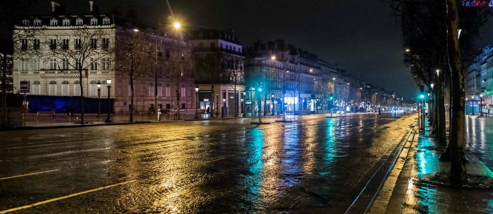 Le confinement aurait eu un impact plus lourd que les bénéfices engendrés par la lutte contre le virus. 
