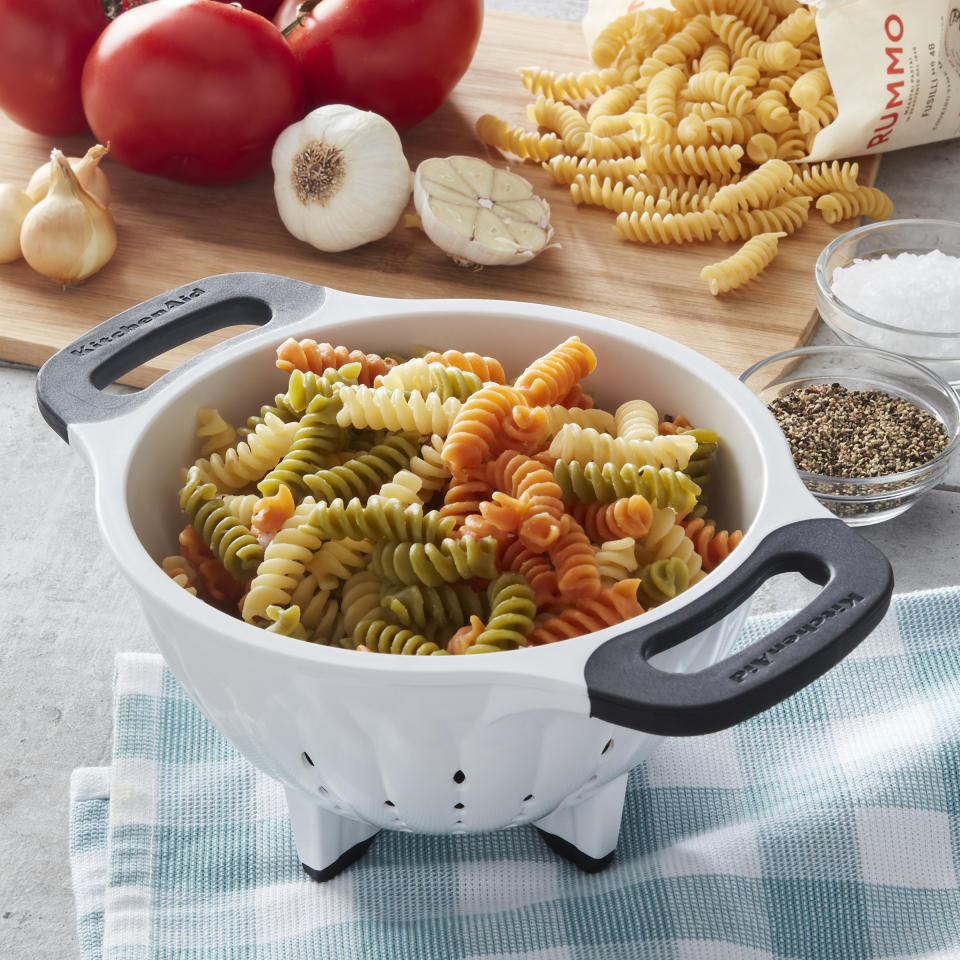 6) KitchenAid Classic Colander