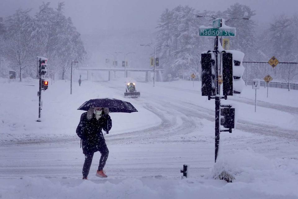 <p>Scott Olson/Getty</p> Winter Storm Finn in Iowa