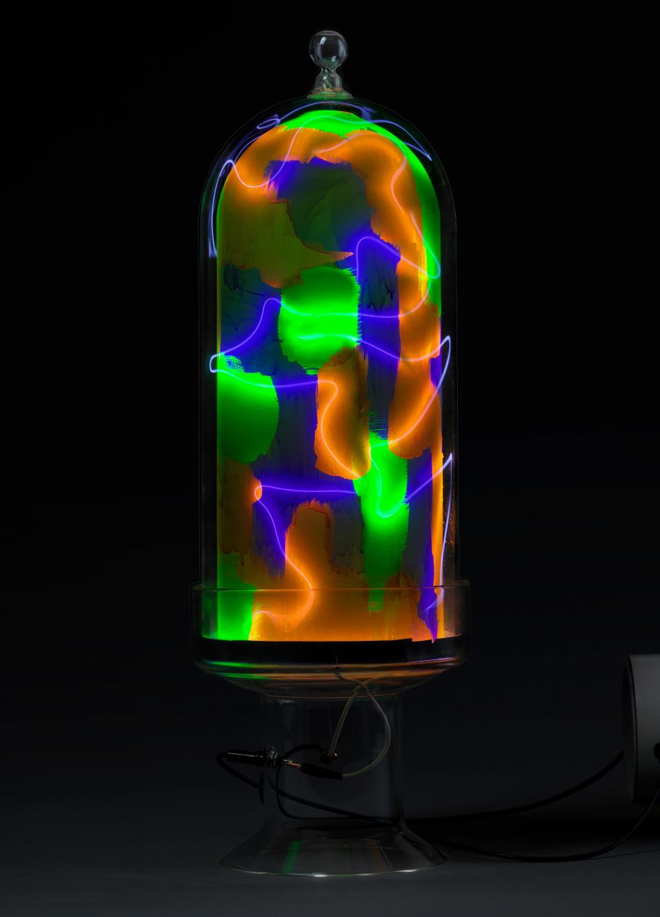 Wayne Strattman's sculptures draw on his background in engineering and studies in the field of neon.