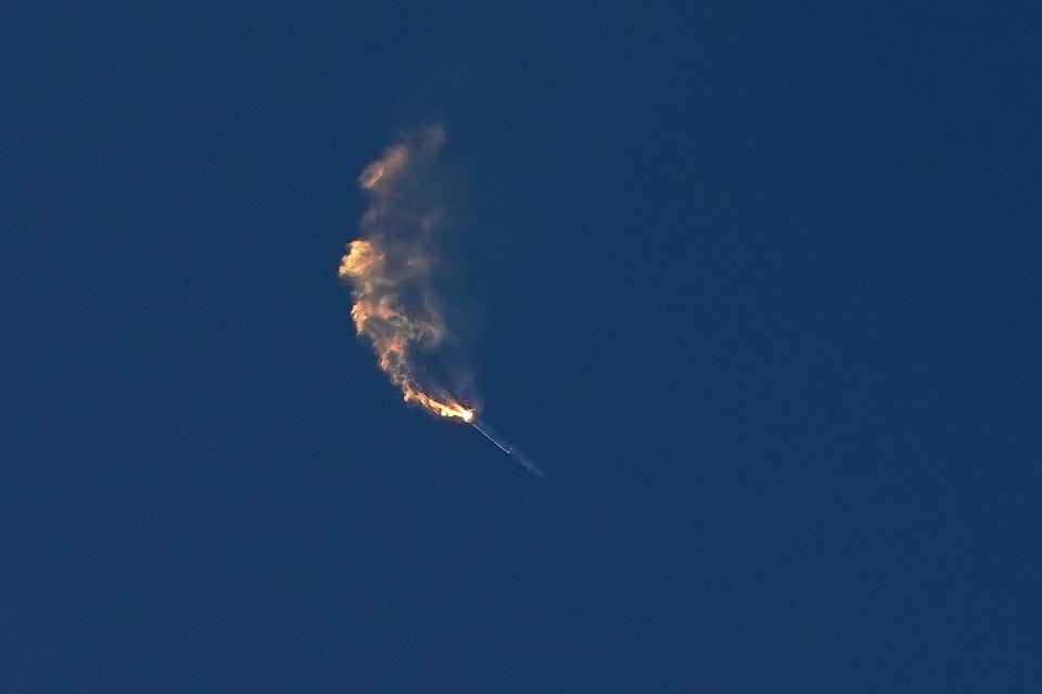 SpaceX's Starship turns after its launch from Starbase in Boca Chica, Texas, Thursday, April 20, 2023.