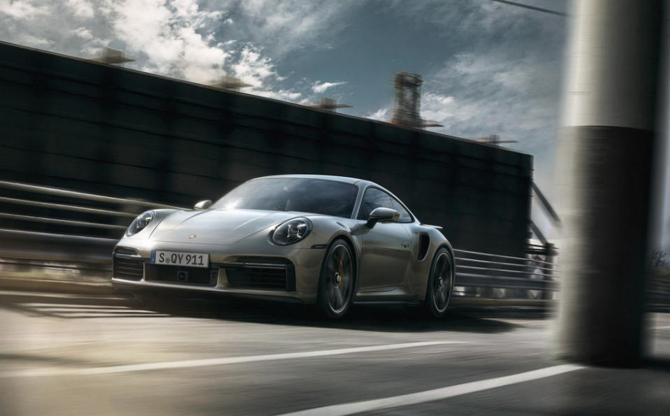 史上最強！全新PORSCHE 911 Turbo S雙車型同時登場