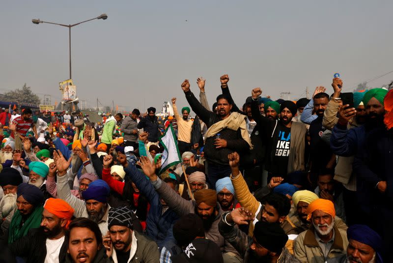 Protest against newly passed farm bills near Delhi