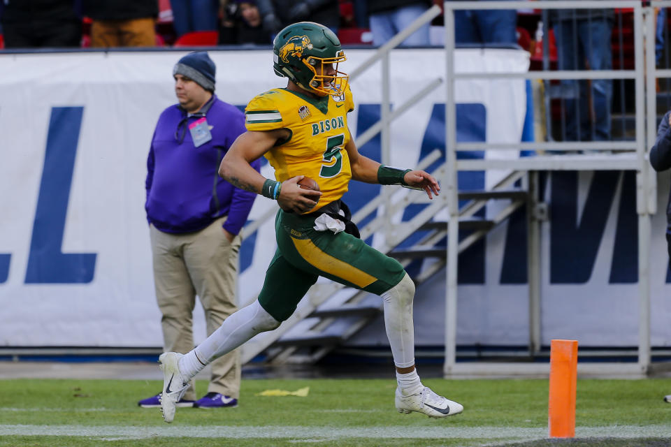 Trey Lance runs for a touchdown.