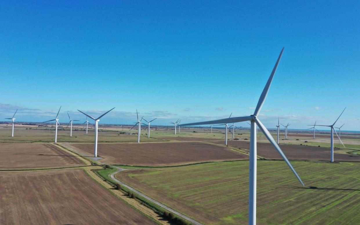 Little Cheyne Court Wind Farm, near Lydd, Kent - PA