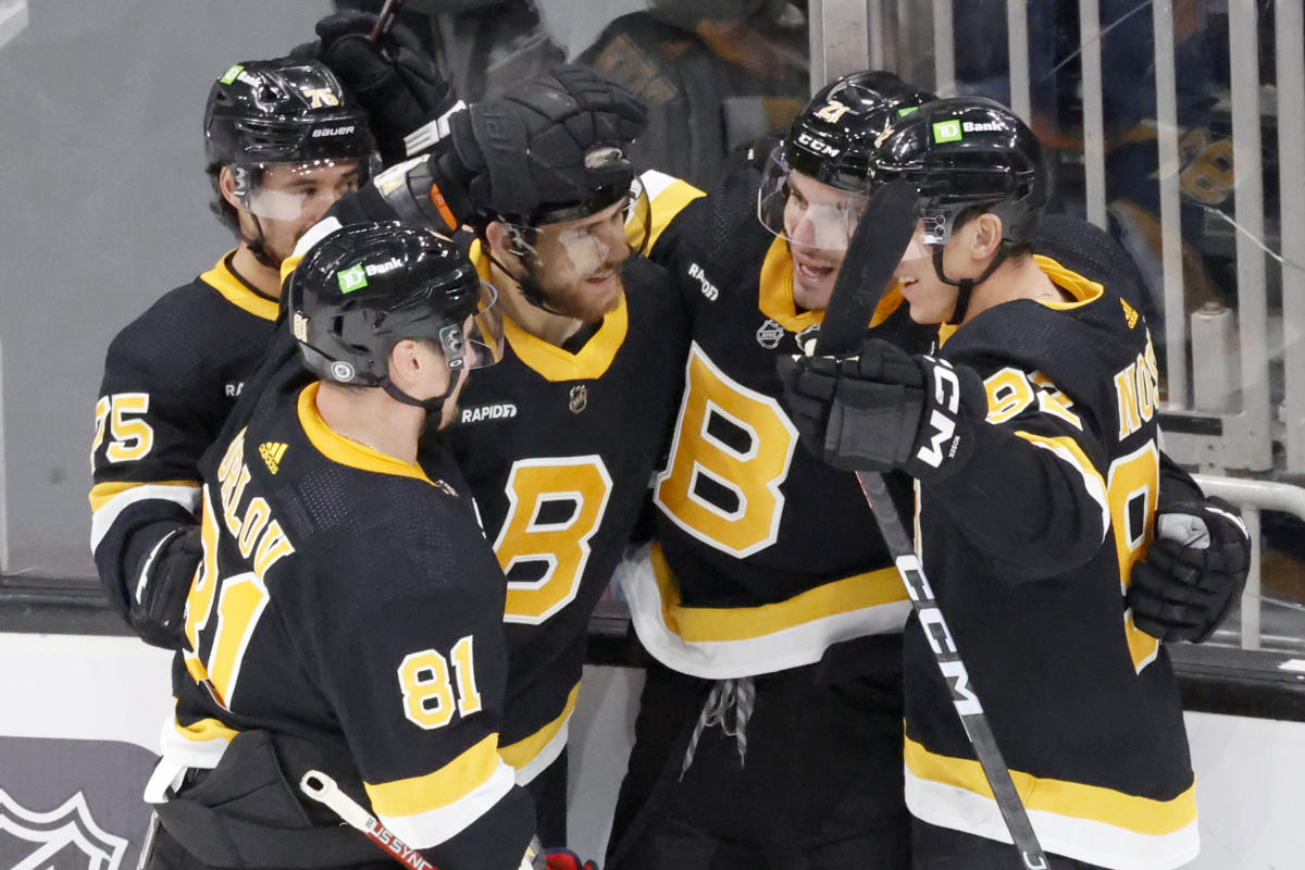 NHL-best Bruins clinch Atlantic with 2-1 win over Tampa Bay – KGET 17