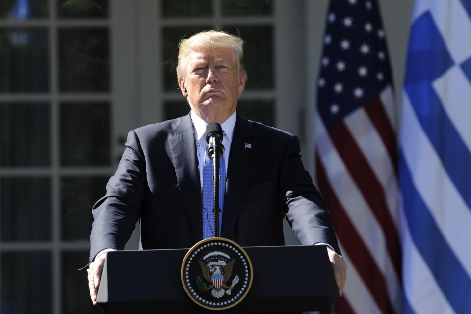 Two Gold Star mothers suggested that President Donald Trump should have acknowledged the&nbsp;Green Berets' sacrifice sooner. (Photo: JASON CONNOLLY/AFP/Getty Images)