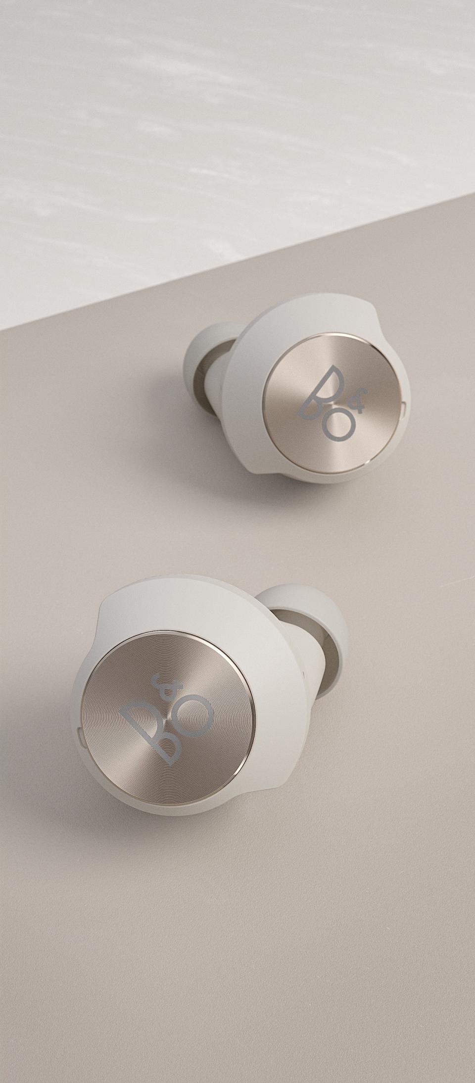 <p>Bang & Olufsen Beoplay EQ</p>
