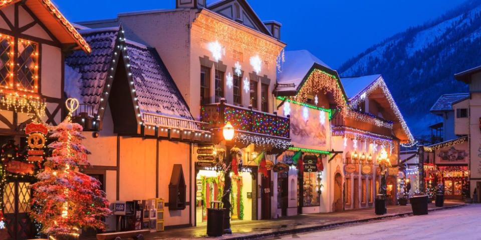 16 Best Christmas Towns in America