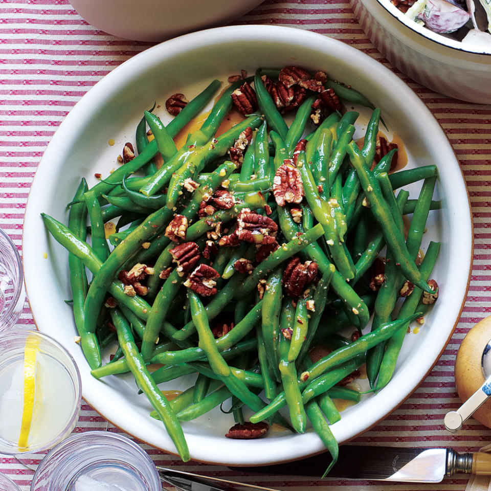 Green Beans with Pecans and Maple Vinaigrette