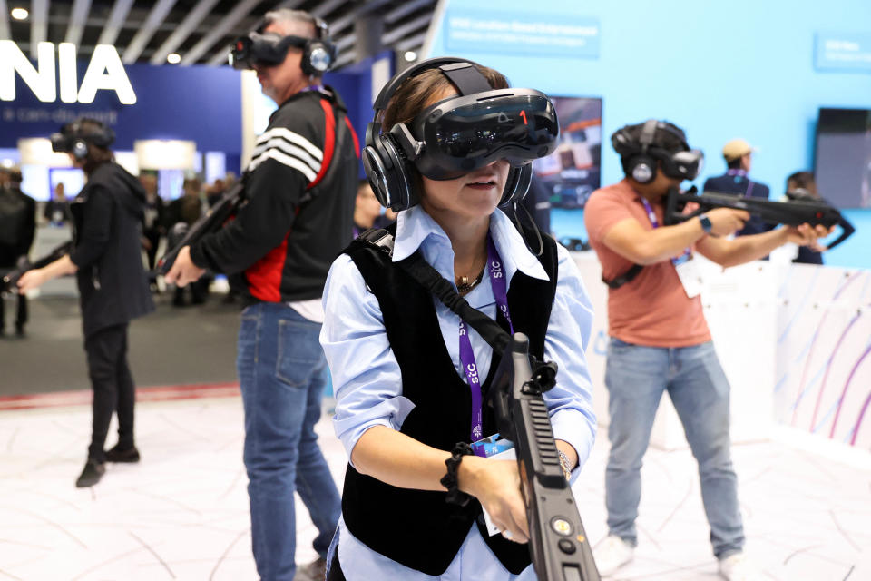 Ein Virtual-Reality-Headset auf dem Mobile World Congress (MWC) in Barcelona im February 2024. (Foto: REUTERS/Bruna Casas)