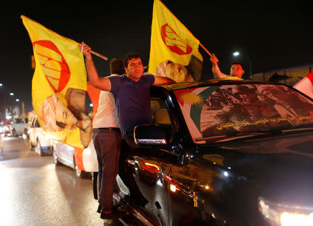 Kurds celebrate to show their support for the independence referendum in Erbil, Iraq September 25, 2017. REUTERS/Ahmed Jadallah