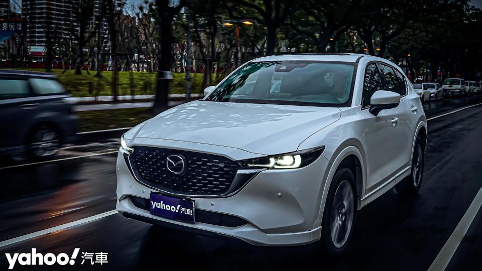 2022 Mazda CX-5 25T AWD Signature雨都試駕！除了新引擎，更該期待的是？