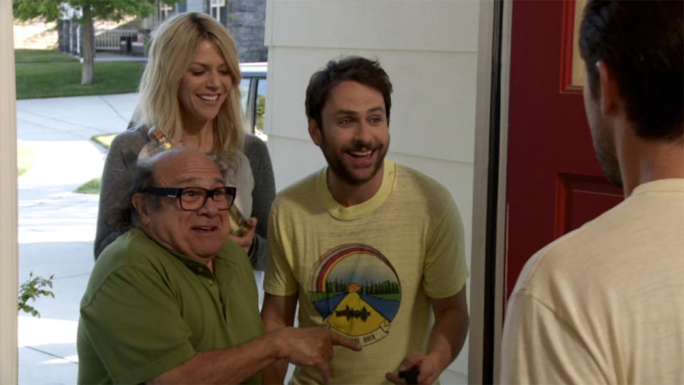 Frank makes suburb bet in It's Always Sunny In Philadelphia