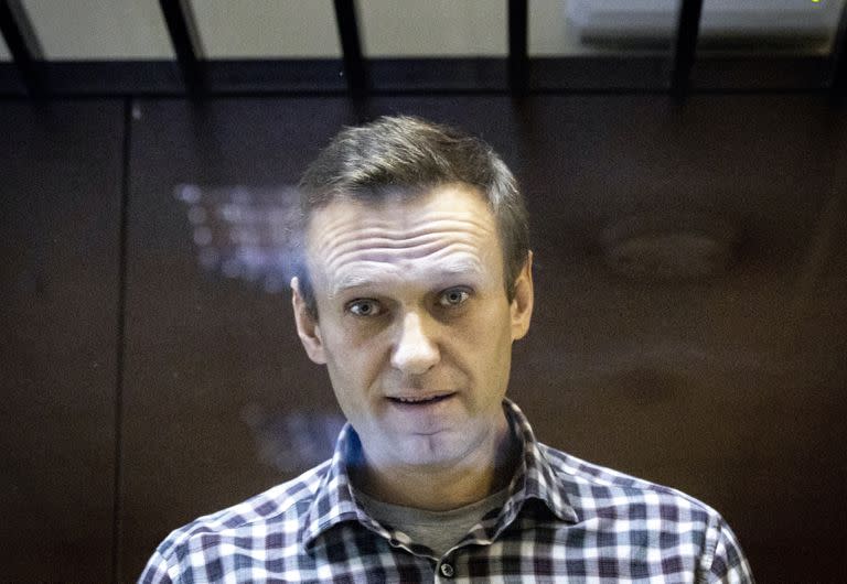 El líder opositor ruso Alexei Navalny, en un tribunal de Moscú el 20 de febrero del 2021. (Foto AP/Alexander Zemlianichenko, File)