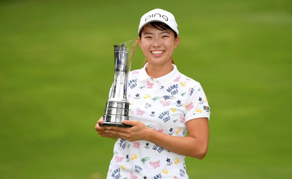 年僅20歲的日本高爾夫球新秀渋野日向子(Hinako Shibuno)4日拿下英國公開賽(Women's British Open)冠軍。 (圖:LPGA推特)