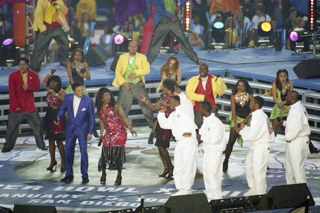 See Super Bowl Halftime Performers From 1993 – 2023 – SheKnows