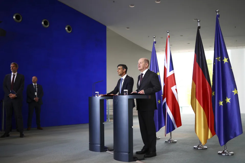 German Chancellor Olaf Scholz, right, and Britain's Prime Minister Rishi Sunak give a joint press conference at the Chancellery in Berlin, Wednesday April 24, 2024. (Henry Nicholls/Pool via AP)
