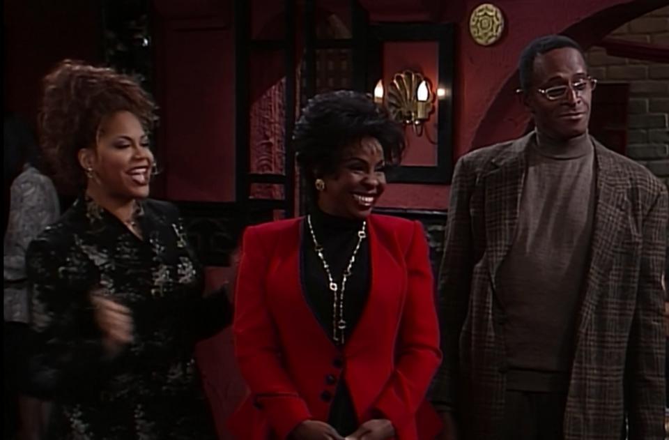 Gladys Knight in a scene from "Living Single"