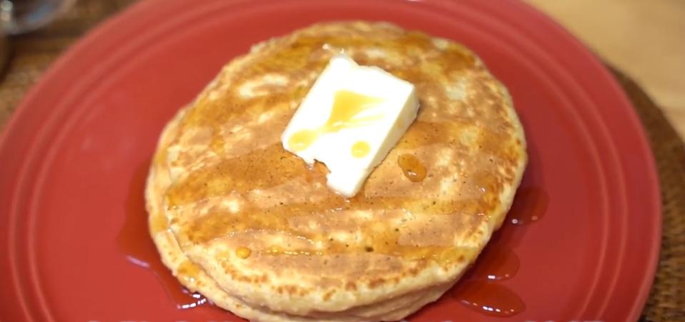 【燕麥食譜】燕麥減肥怎麼吃？早餐減肥必學菜單「低糖燕麥鬆餅」