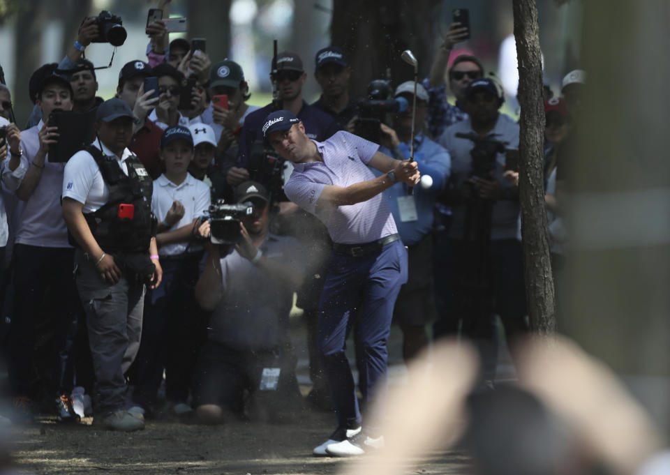 Justin Thomas of the United States approaches to the third green during the final round for the WGC-Mexico Championship golf tournament, at the Chapultepec Golf Club in Mexico City, Sunday, Feb. 23, 2020.(AP Photo/Fernando Llano)