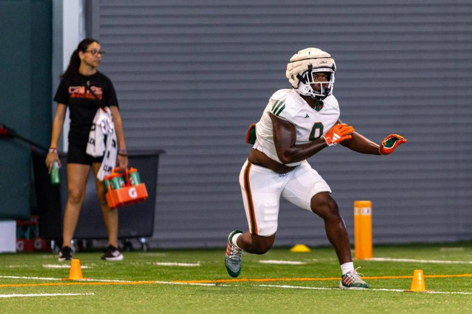 Miami Hurricanes tight end Elijah Lofty runs during practice drills at the Carol Soffer Indoor Practice Facility in Coral Gables, Florida, on Tuesday, April 2, 2024. D.A. Varela/dvarela@miamiherald.com