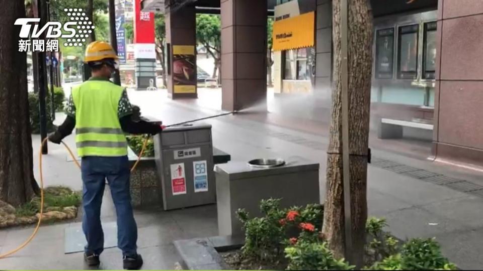 新光三越台中中港店有確診者足跡，市府緊急清消。（圖／台中市政府提供）