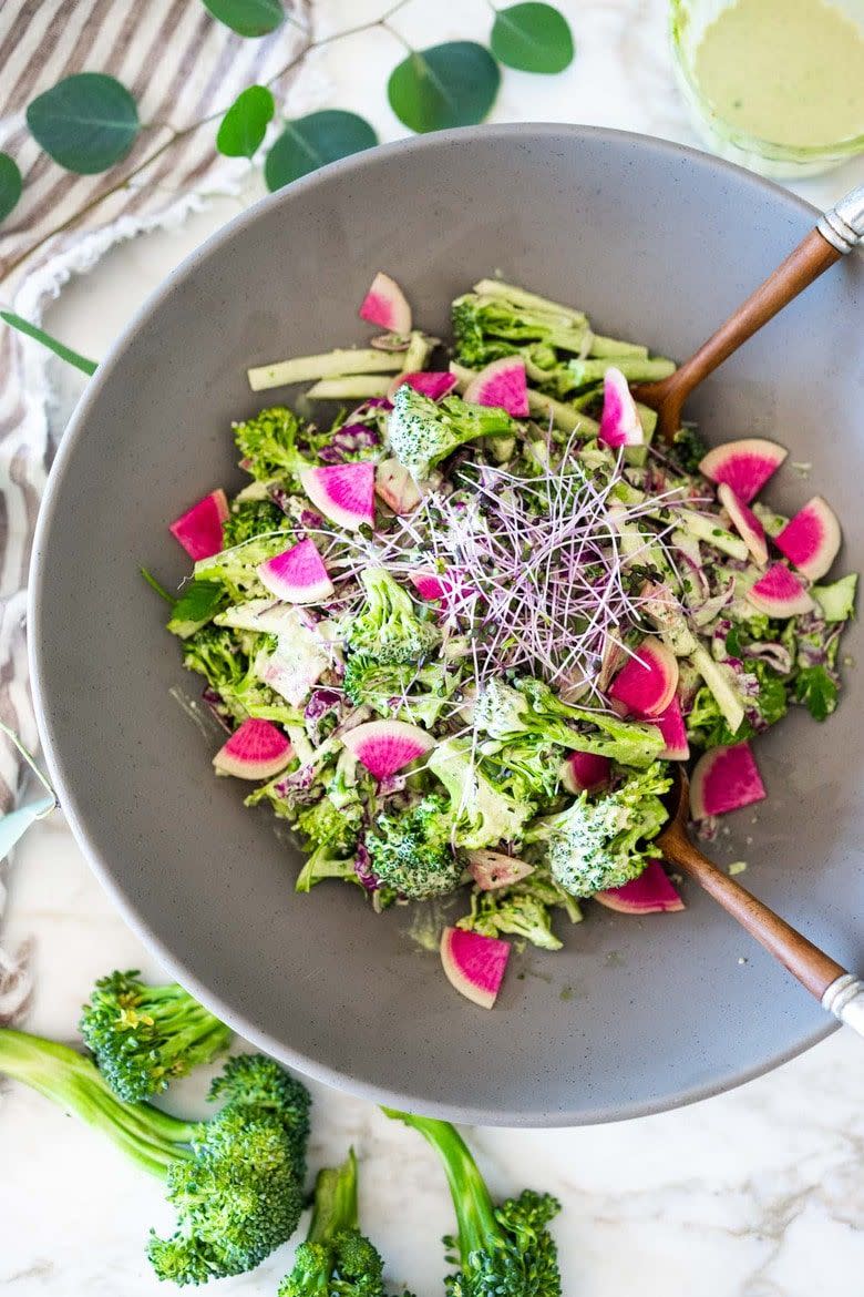 Creamy Vegan Broccoli Salad