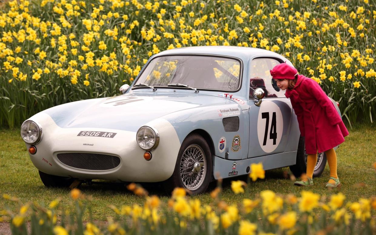 The Members' Meeting traditionally takes place as daffodils begin to flower in England - this year's snow didn't deter the racers - Oliver Dixon