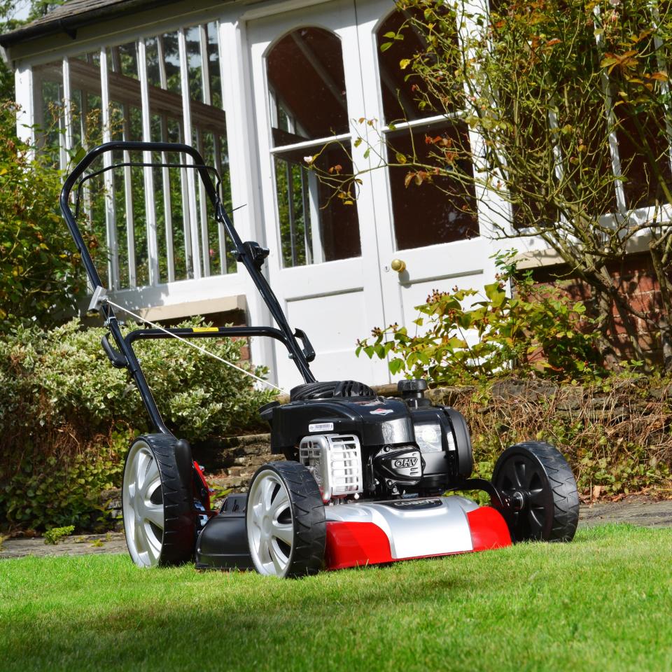 Cobra MM51B lawnmower