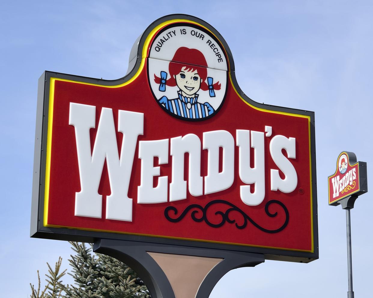 Close up of Wendy's monument sign
