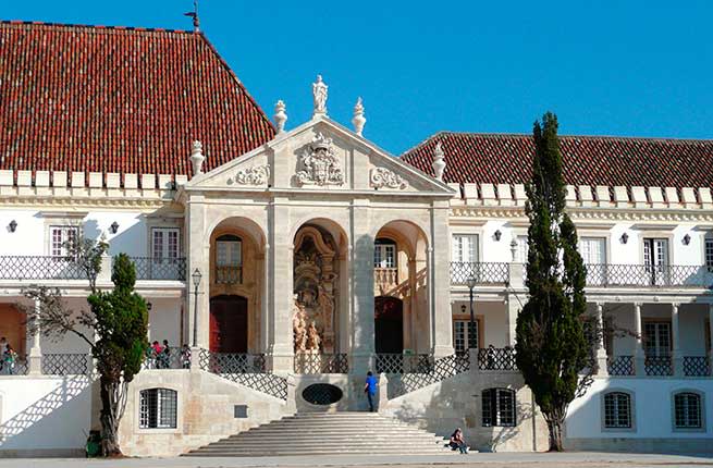 UNIVERSIDADE DE COIMBRA