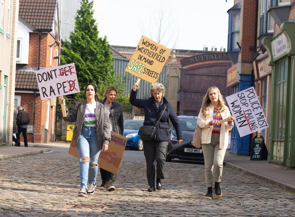 amy barlow, summer spellman, evelyn plummer, cassie plummer, coronation street