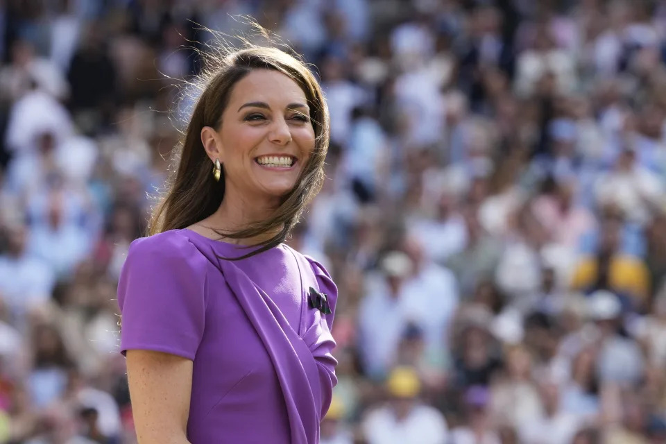 FILE - Britain's Kate, Princess of Wales waits to present the trophy to Carlos Alcaraz of Spain after he defeated Novak Djokovic of Serbia in the men's singles final at the Wimbledon tennis championships in London, July 14, 2024. (AP Photo/Kirsty Wigglesworth, File)