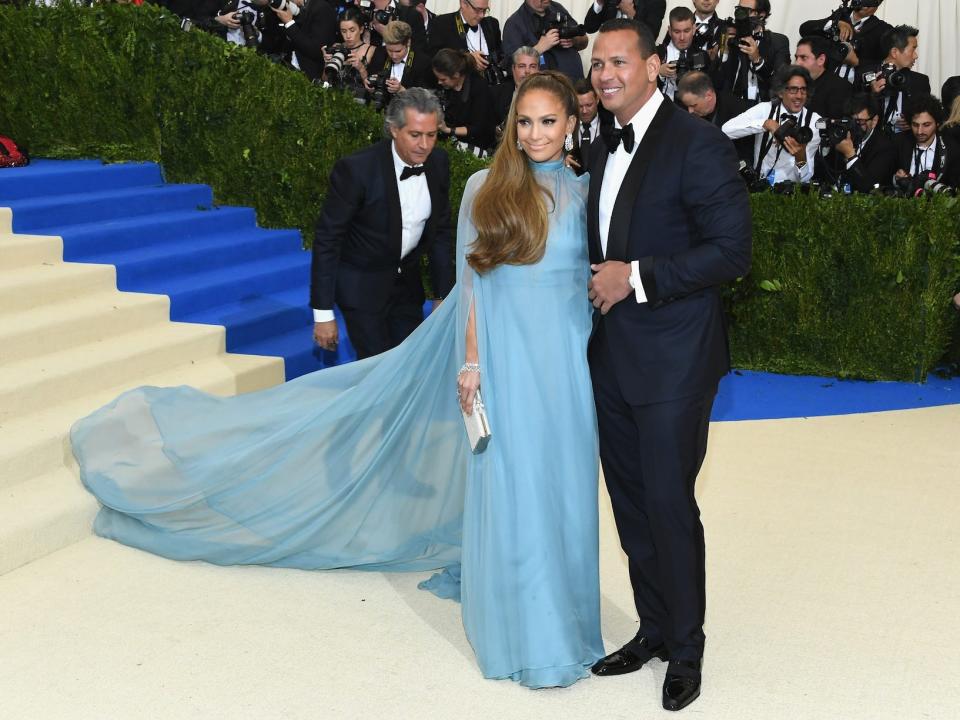 jennifer lopez alex rodriguez met gala