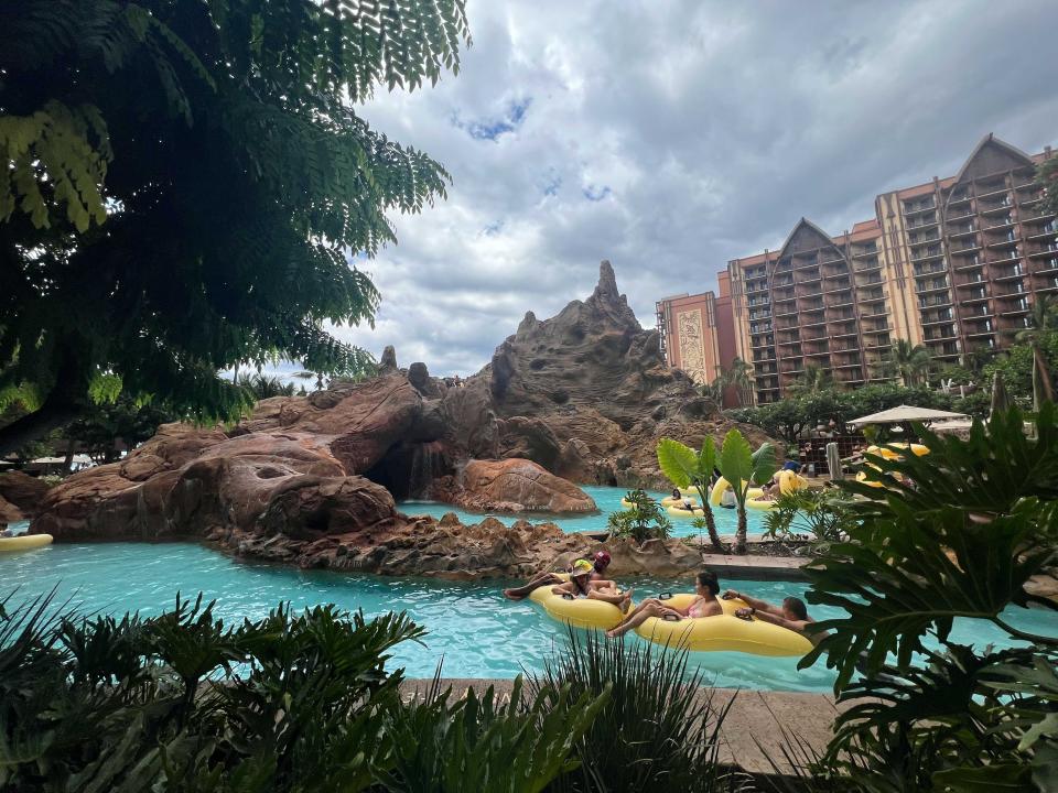 A view of a lazy river and pool area at Disney's Aulani Resort.