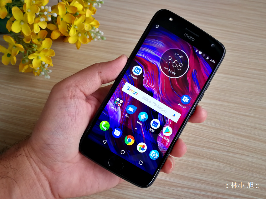 廣角拍照雙鏡頭手機新選擇！Motorola Moto X4 雙面玻璃質感 IP68 防塵防水開箱評測心得