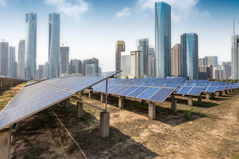 Las energías renovables requieren de gran cantidad de metales y de tierras raras cuya extracción produce una contaminación del suelo muy superior a la de los combustibles fósiles