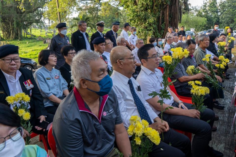 Remembrance Day serves to honour the sacrifices of victims and civilians during World War II, and raise awareness among the younger generation. — Picture by Shafwan Zaidon